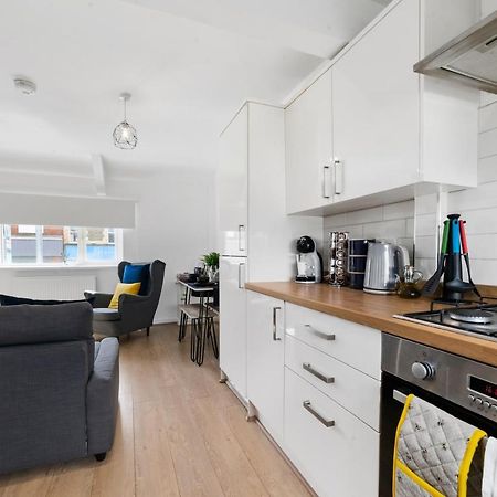 Village Cwtch Whitchurch 2 Bedroom Apartment Кардифф Экстерьер фото