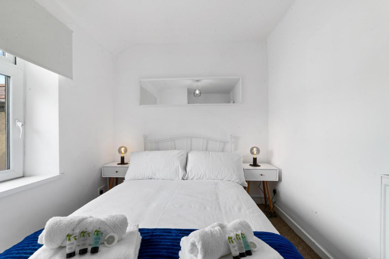 Village Cwtch Whitchurch 2 Bedroom Apartment Кардифф Экстерьер фото