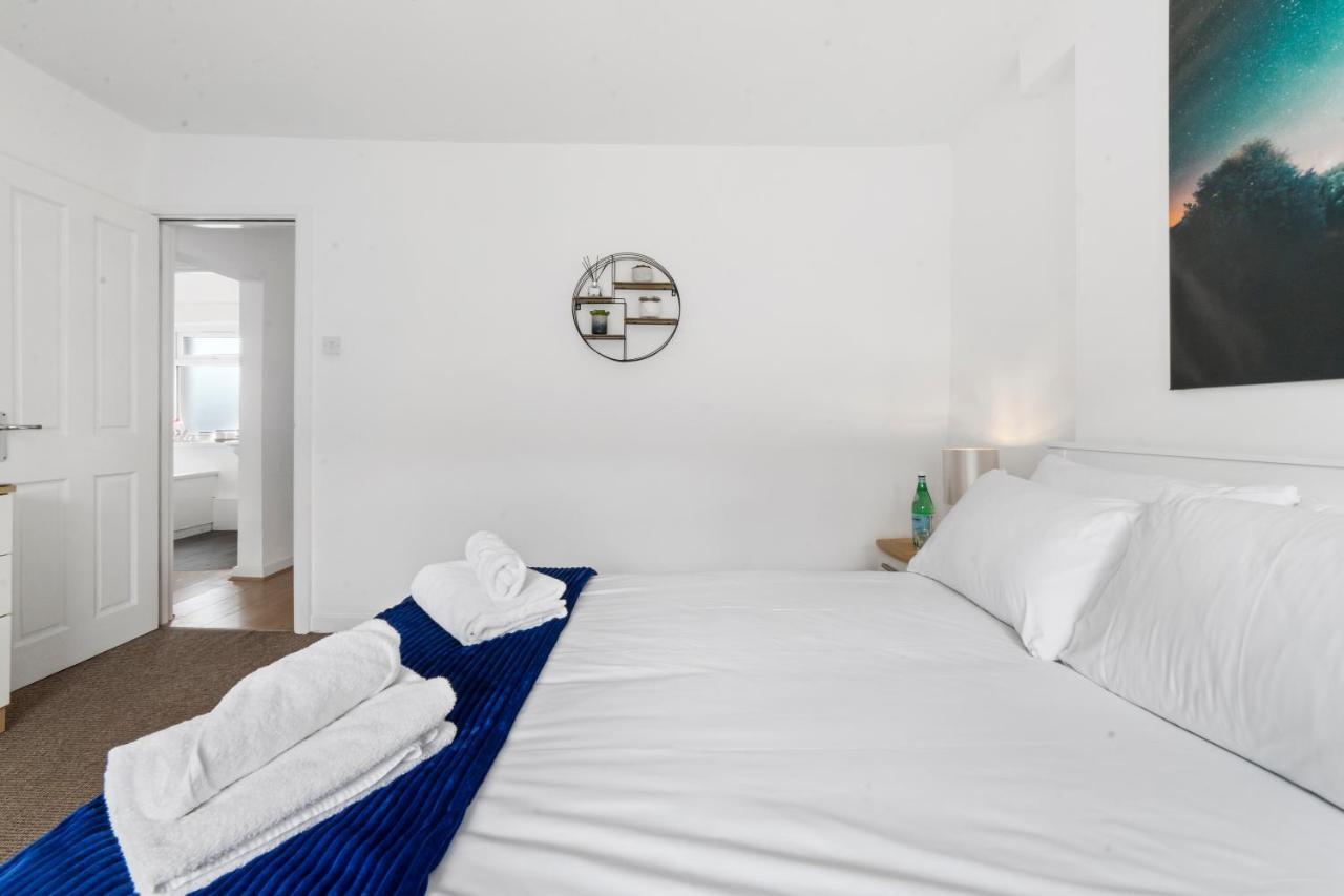 Village Cwtch Whitchurch 2 Bedroom Apartment Кардифф Экстерьер фото